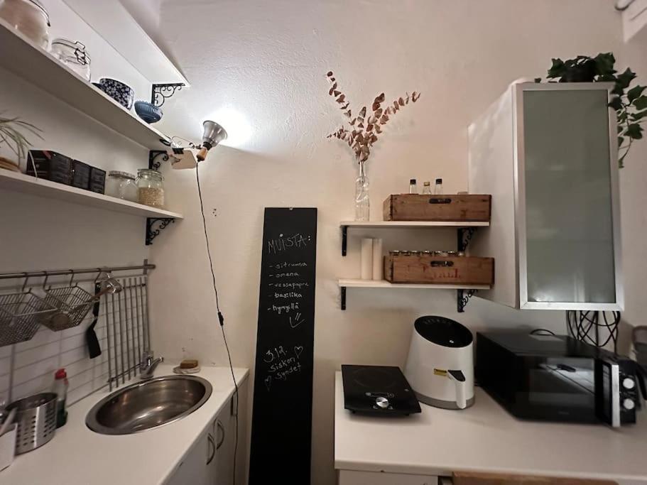 Uniikki, Kodikas Ja Supermukava Huoneisto Ydinkeskustassa! Apartment Helsinki Exterior photo